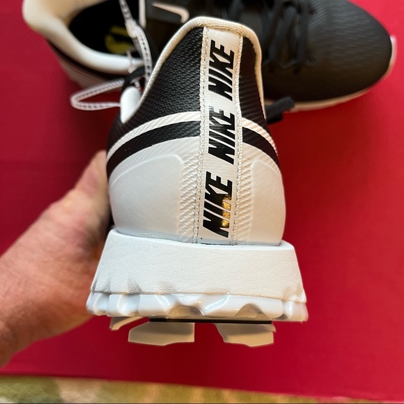 NEW! Nike React Infinity Golf Shoes Black White Comfort CT6620-004 Sz 9 - Picture 4 of 5